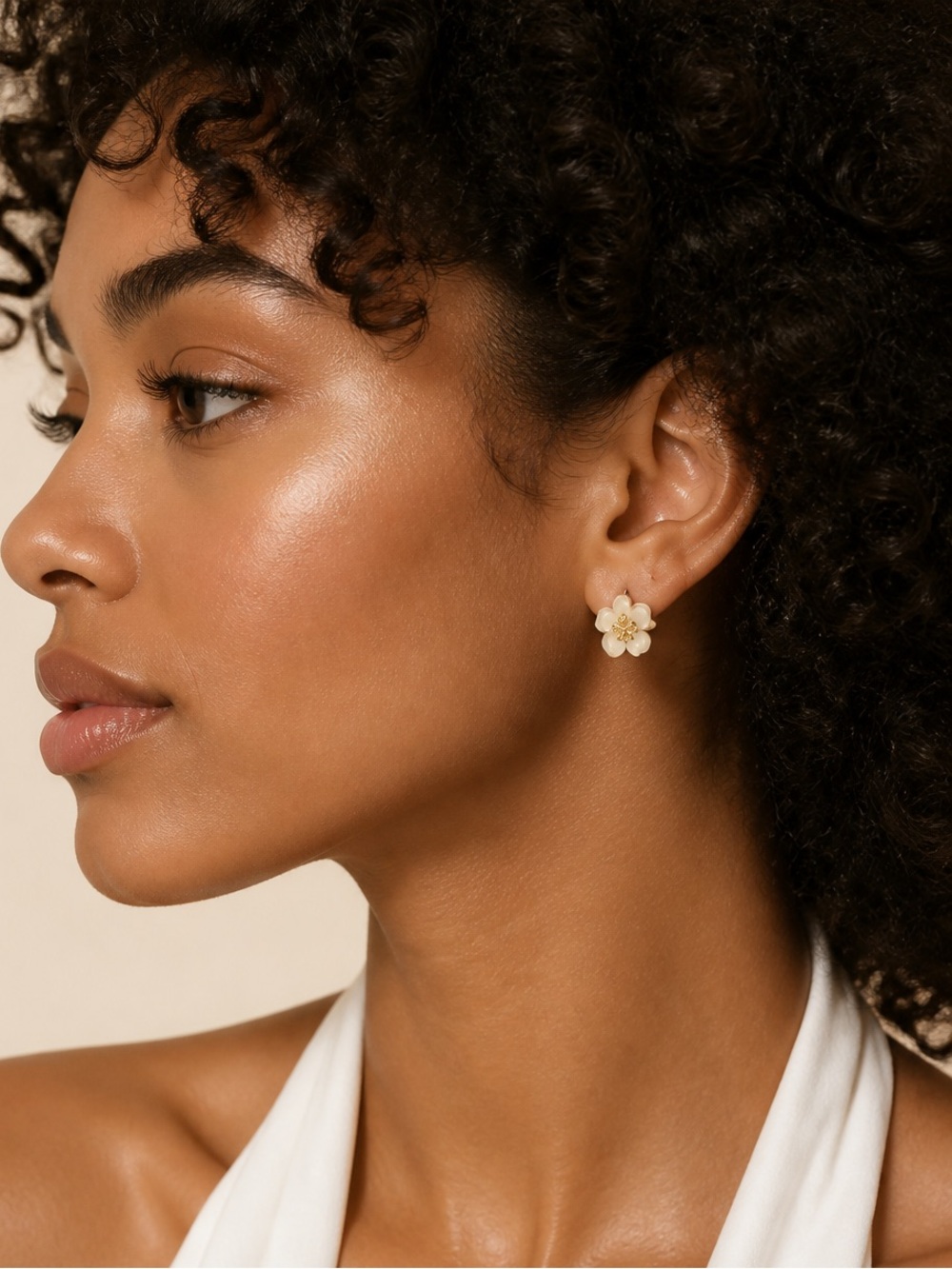 Tory Burch Cream Floral Stud Earrings with Gold Center